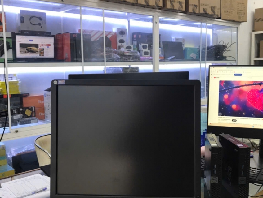 MÀN HÌNH VUÔNG DELL  19 INCH E1913S