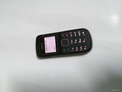 Cần bán: Nokia 1202 cổ chính hãng trùng imei kèm xạc