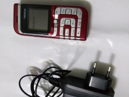 Cần bán: Nokia chiếc lá nhỏ 7260 cổ chính hãng kèm xạc