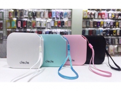 Sạc đa năng 8000mah nhỏ gọn tiện lợi đem theo có 4 màu sắc wa cute