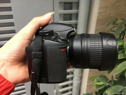 Máy ảnh Nikon D3100 lens 18-55mm