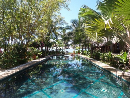 huyến mãi Đặc Biệt 2N1Đ tại Full Moon Village Resort cùng Hotel24h.net