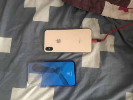 Cần bán : iphone 8plus gold 256gb Mỹ máy nhà sữ dụng