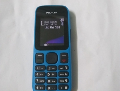 Cần bán : Nokia 101 cổ chính hãng kèm xạc