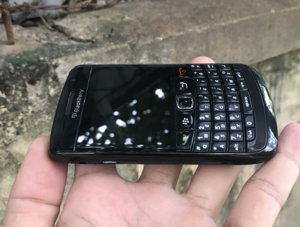 Về SL Blackberry 9780 đẹp 97% Máy zin nguyên bản Tem voil, Tem 9 hãng