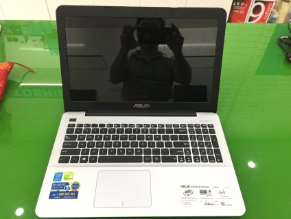 Thanh lý Asus F555L I5 6200 8G Card rời GT930M 2G 15,6inch
