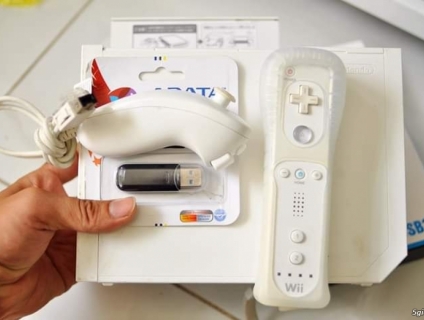 Cần bán máy wii và ps2