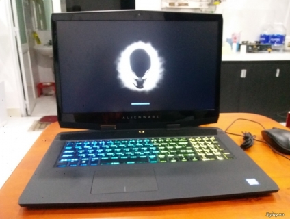 Cần Bán: Alienware 2019 Live New 100%