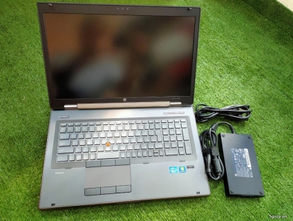 HP Workstation 8760w, i7 2670QM/8G/SSD 128G/750G/Quadro 3000M/17.3"FHD