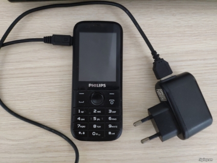 Điện thoại Philips pin trâu end 22h59p 10/11/2019
