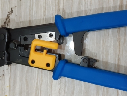 Bán kềm bấm mạng xịn, mới mua xài đc vài lần.