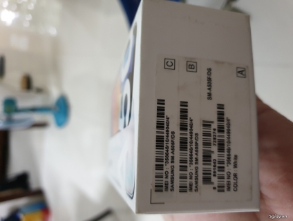 Galaxy A50 trắng còn nguyên sale hộp bảo hành 12T Samsung VN