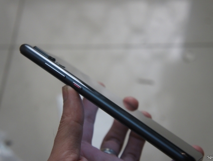 Huawei P20 Pro 6GB 128GB Đen mới 99% zin all 2sim q.tế