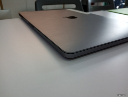 Macbook Pro 13'' 2017 MPXT2 Option 2.5 i7/16GB/512GB 98%