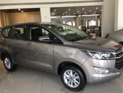Xe Inova 7 chổ đời mới - Xe nhà .