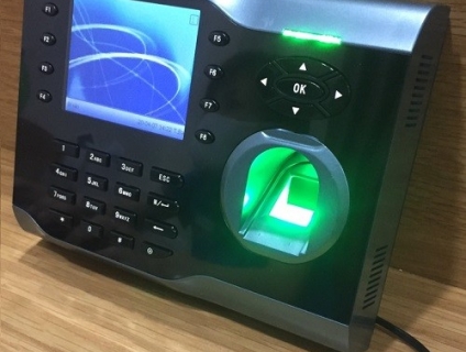 Thanh lý nhanh Máy chấm công Ronal Jack 9900C