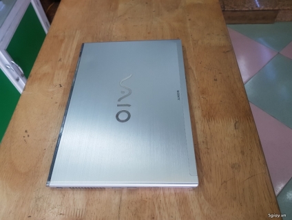 Laptop Sony Vaio     Intel Core i7-3517U