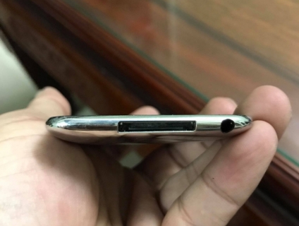 (MÁY LỖI) Ipod Touch 32GB + Shuffle 1GB ngoại hình đẹp NGUYÊN ZIN