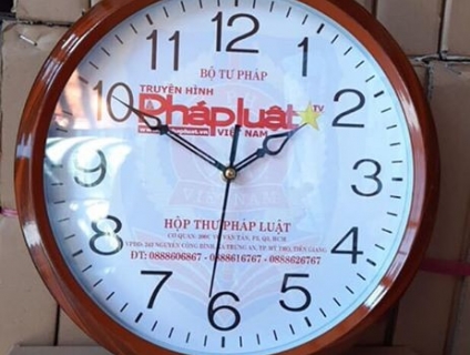 Đồng hồ treo tường làm theo yêu cầu in logo