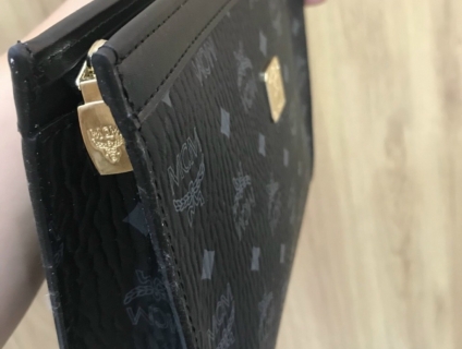 Clutch MCM sieu sieu đẹp