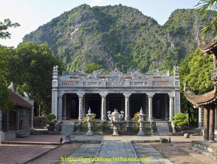tour hoa lư tam cốc của thesinh tourist