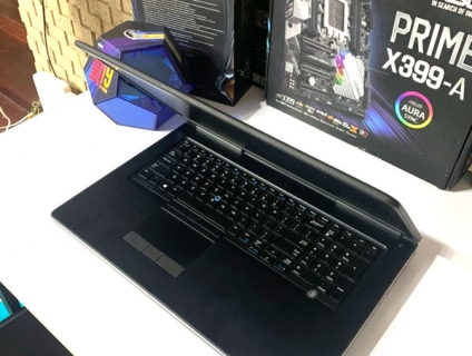 Dell Precision 7710 (i7-6820HQ 8CPU, DDR4 16GB, Nvme 250GB, VGA 8G)