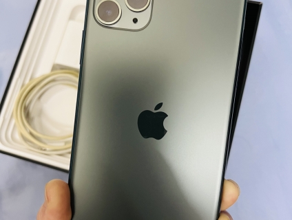 BÁN IPHONE 11PRO MAx 256GB/LL/A Đầy đủ cáp xạc zin theo máy,fix nhẹ