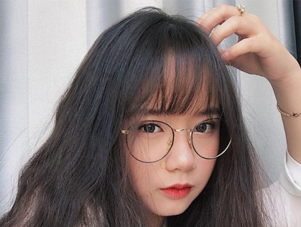 NHỮNG MẪU KÍNH PHÙ HỢP VỚI NGƯỜI CÓ MŨI THẤP, TẸT