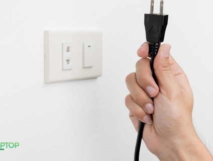 7 Bước để vệ sinh laptop cảu bạn sạch từ kẻ phím đến bên trong.