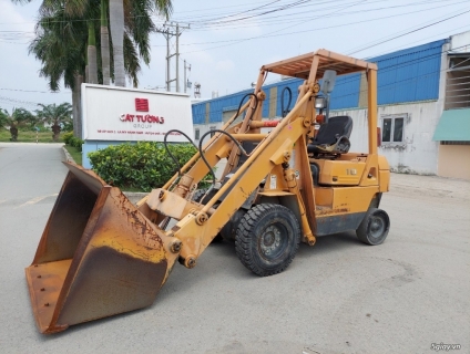 Cần cho thuê xe xúc nâng TCM giá rẻ