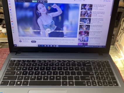 Thanh lý laptop Asus X540LA i3 5005U/ram8G/ssd256G đẹp