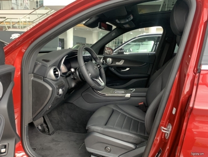 Mercedes GLC300 hỗ trợ 100% trước bạ tương đương 260.000.000VND