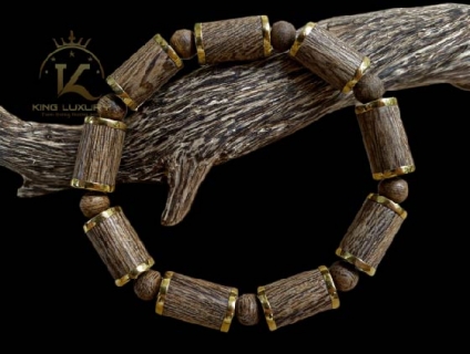 Vòng Tay Trầm Hương Bọc Vàng 18K