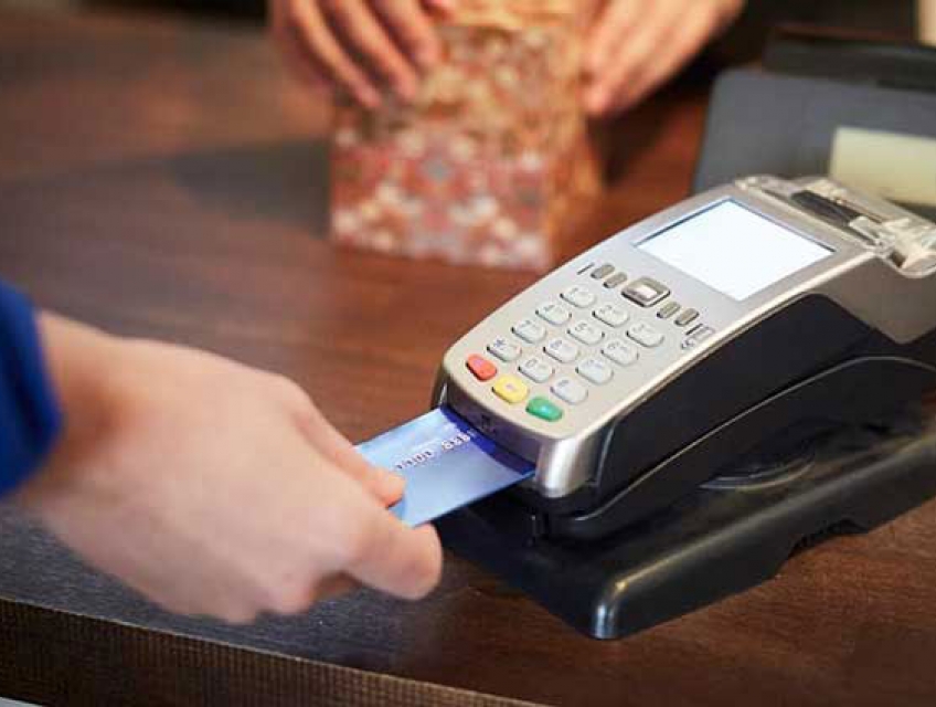 đáo hạn thẻ tín dụng quận 1