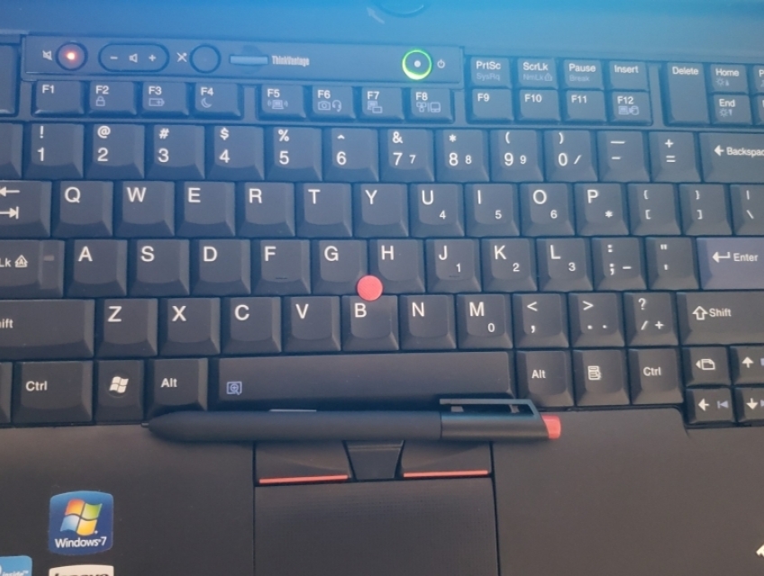 Cần bán Laptop Lenovo X220 I5 Tablet, Ram DDR3 và DDR4