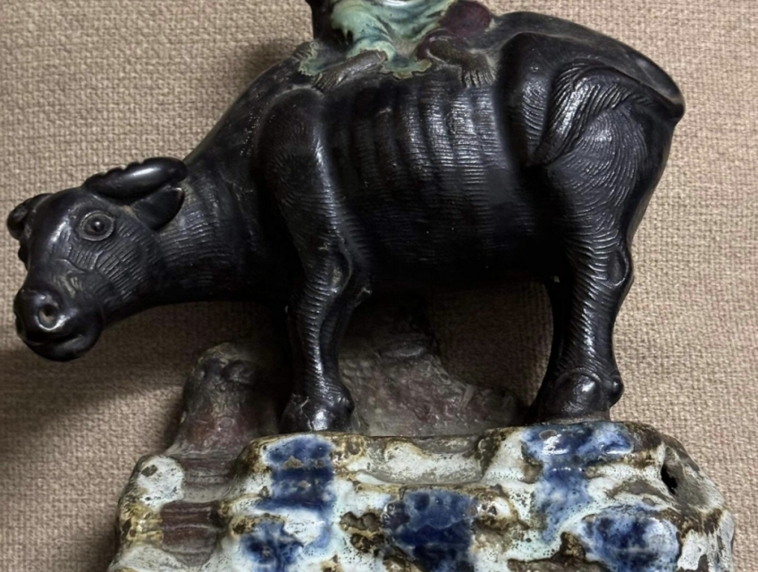 Gốm cây mai trang trí nhà đẹp