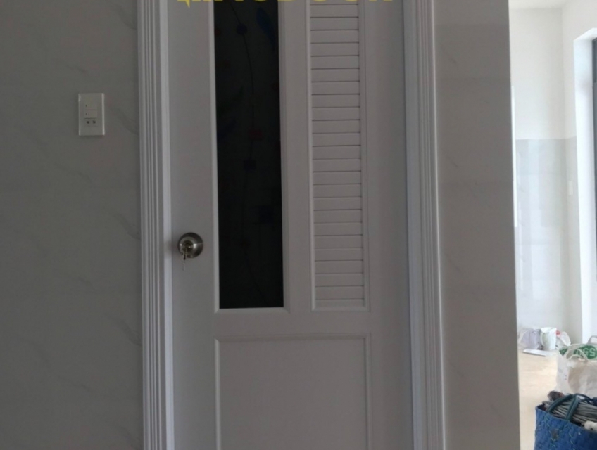 Cửa nhựa giả gỗ Đài Loan