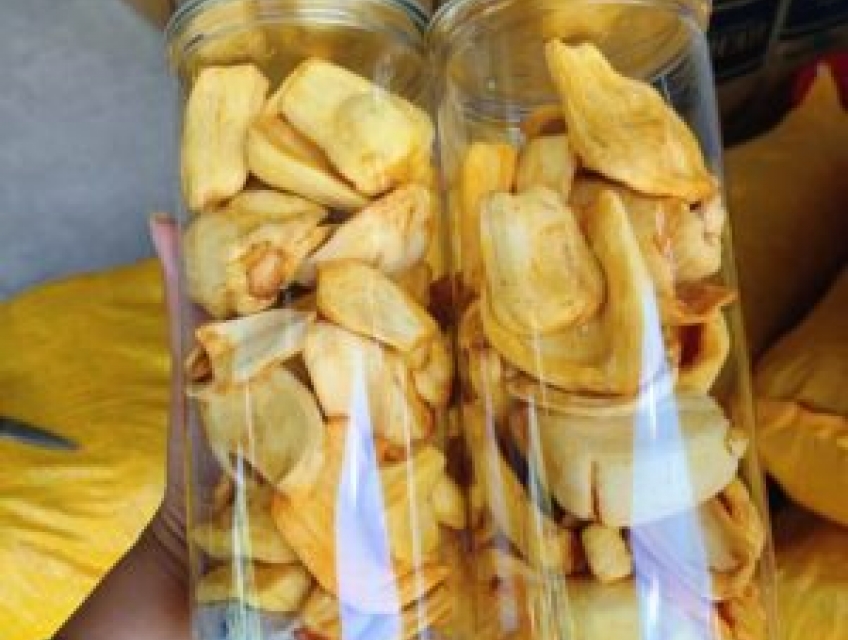 Mua đồ ăn vặt giá sỉ ở đâu tại TP.HCM? Mách cho bạn 5 shop uy tín