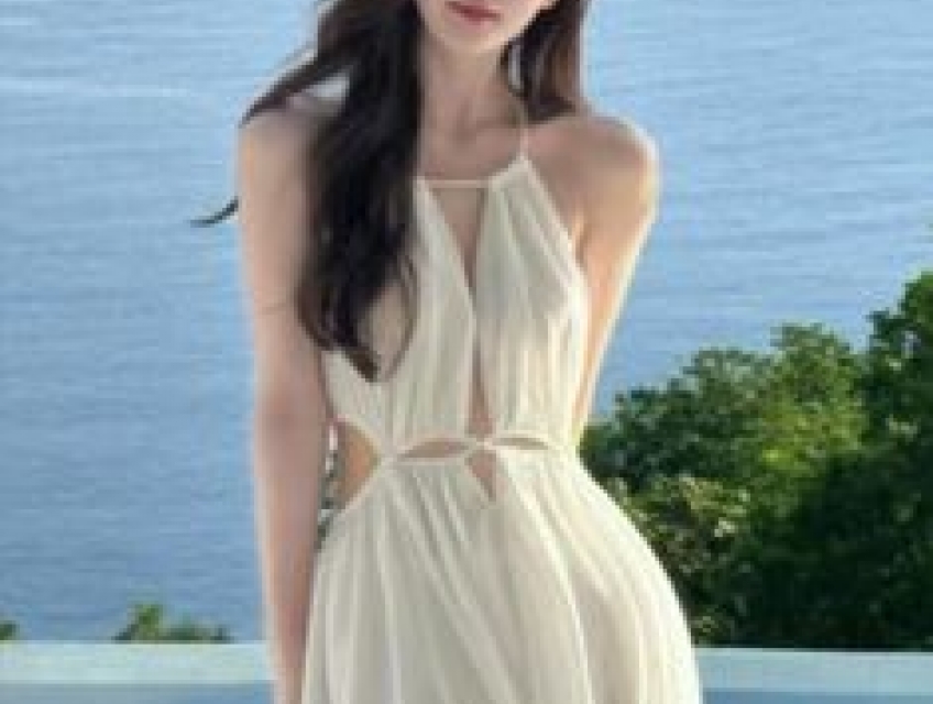 Outfit đi biển cho nữ cá tính, năng động