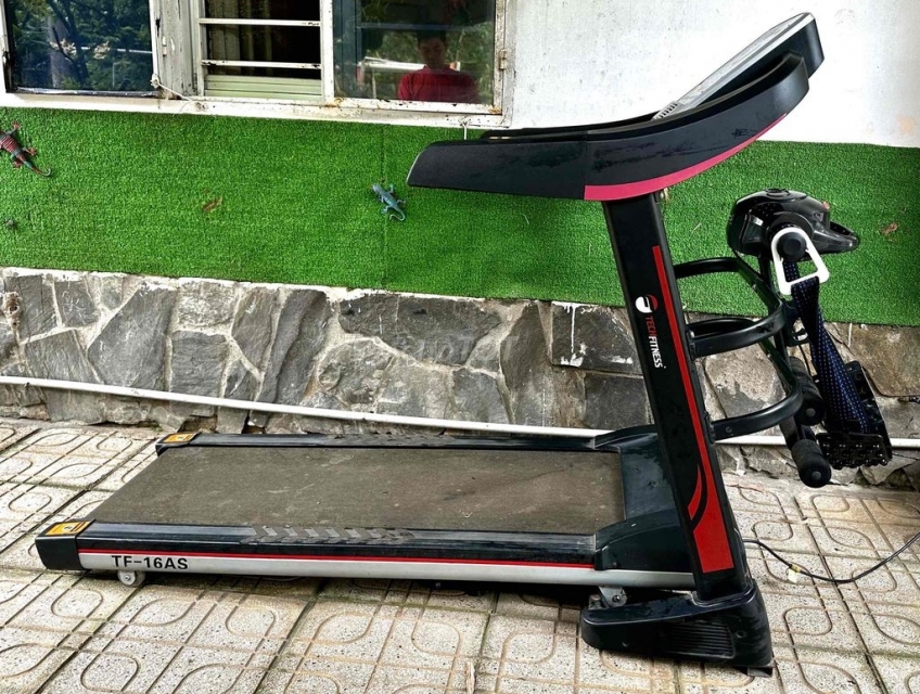 Cần thanh lý máy chạy bộ đa năng