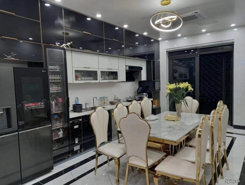 Chuyên sản xuất tủ bếp inox và tủ bếp đá ốp lát. MECEBOSC chủ yếu gồm