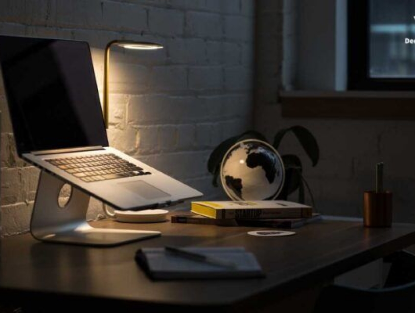 Những chiếc bàn học mini cho sinh viên giá tốt 2023