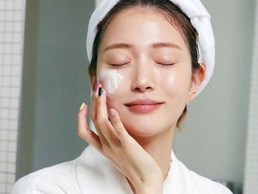 Bật mí cách sử dụng kem dưỡng ẩm để có làn da mềm mịn