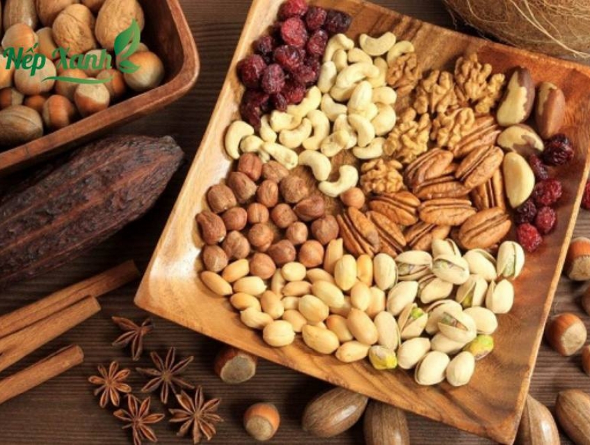 Bà bầu nên ăn hạt macca hay óc chó ?