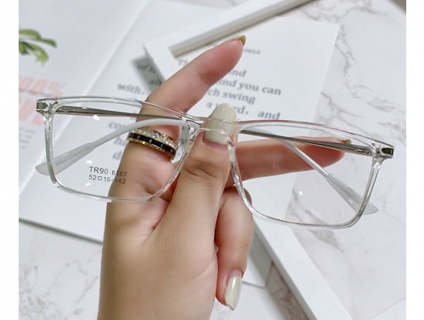 các mẫu gọng kính phù hợp với gương mặt tròn