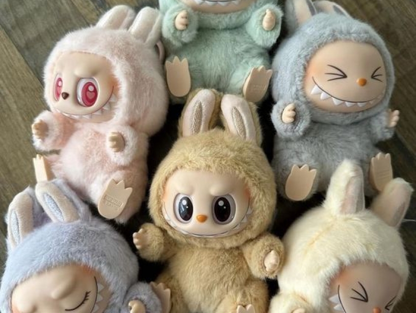 7 mẫu móc khoá Labubu trendy nhất hiện nay