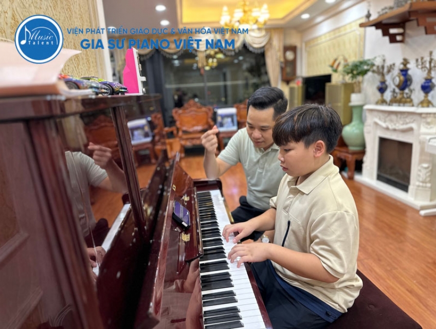 Tìm giáo viên dạy piano tại nhà ở Hà Nội uy tín, chất lượng