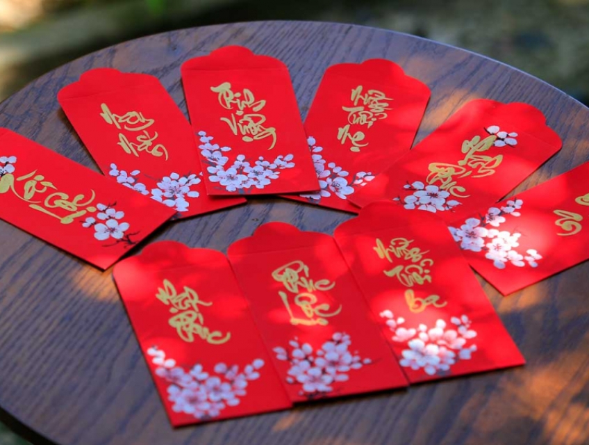 Bao lì xì viết chữ thư pháp