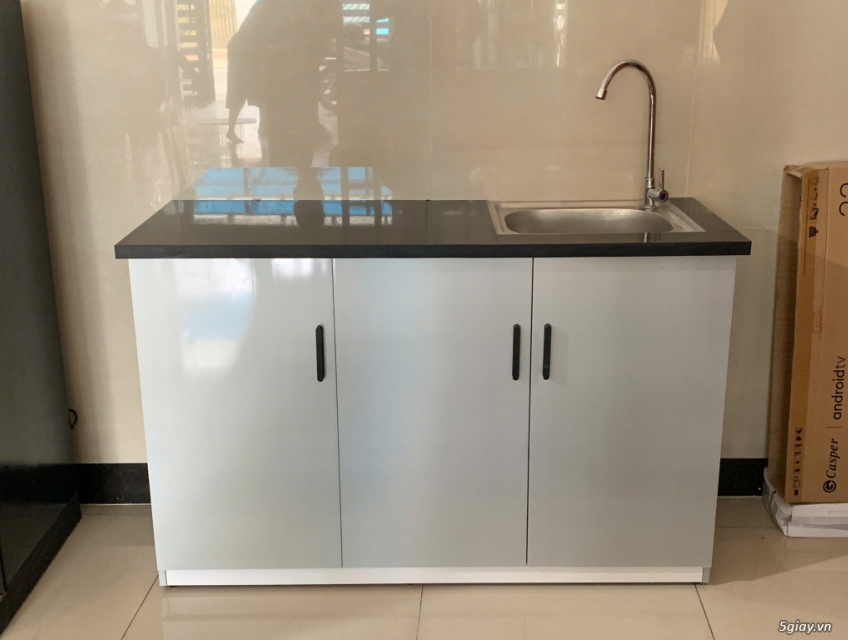 Tủ bếp nhựa 1m23x80 có bồn,vòi, bộ xả , mặt bếp dán gạch giá tốt