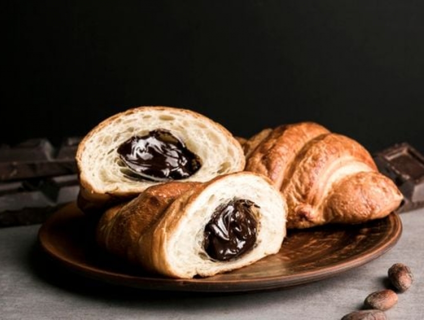 Bánh sừng bò socola – Món ngon tinh tế với sự kết hợp giữa bột và soco